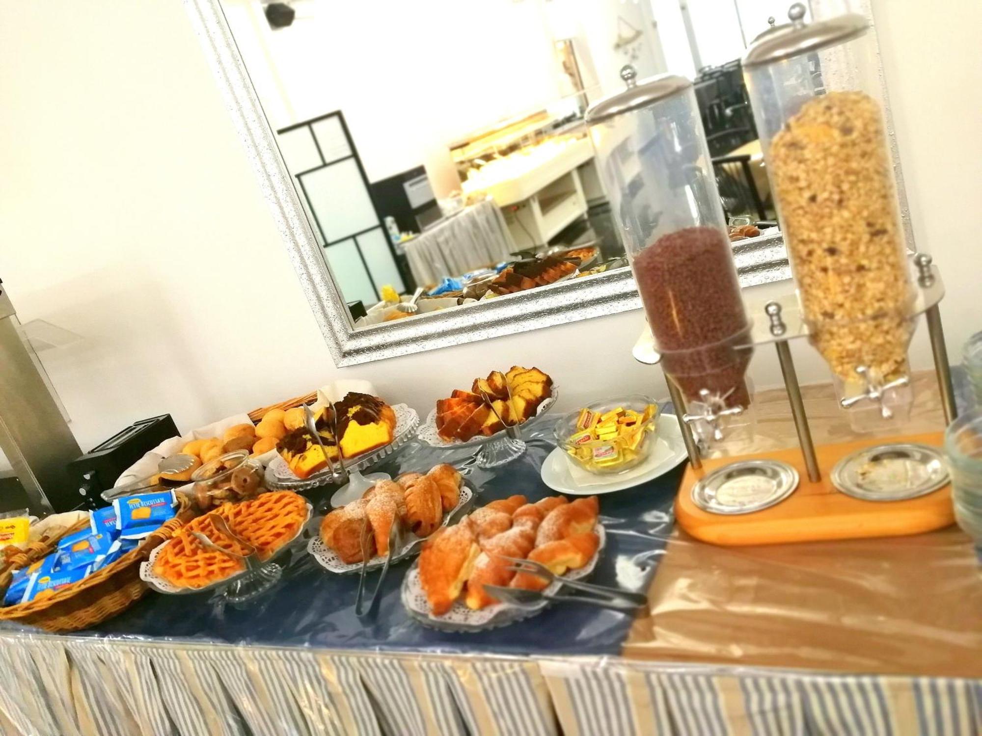 Hotel Atmosfere Beach Cesenatico Zewnętrze zdjęcie